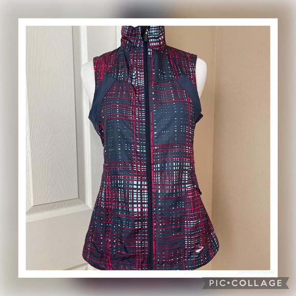 Brooks Running Shelter Technology Vest  XS - Picture 14 of 14